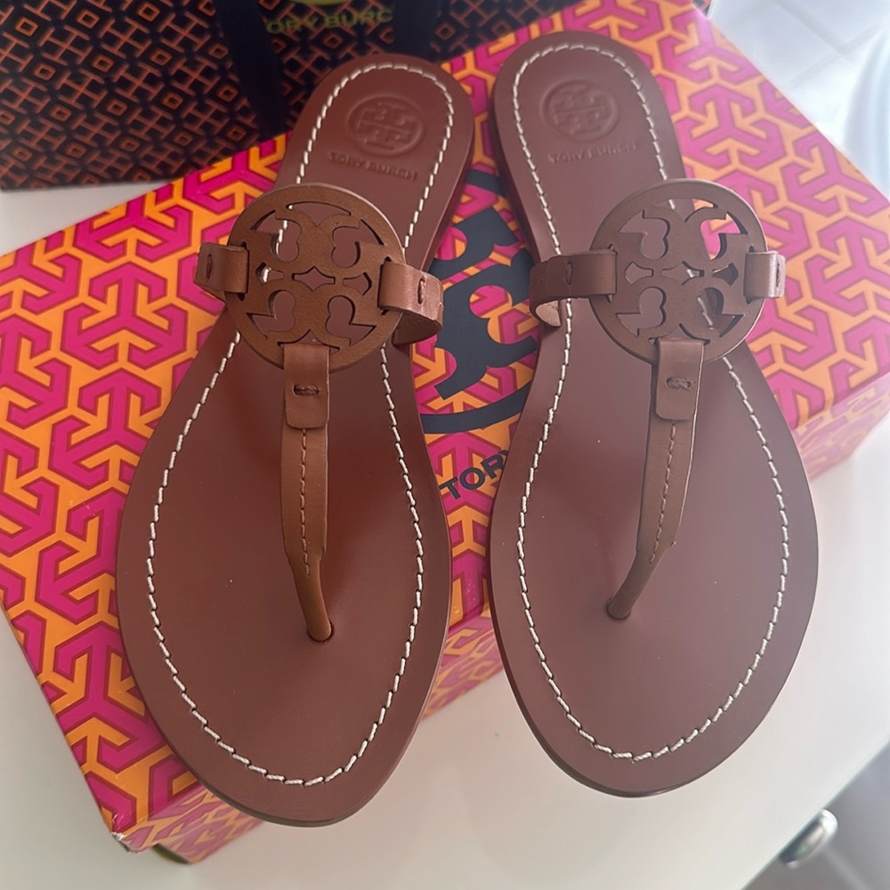 NIB Tory Burch sandal.